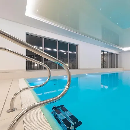 Waterlane Spa&wellness, Pool By Renters Apartman