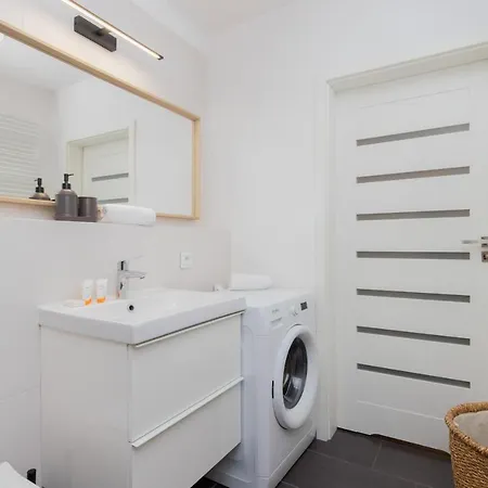 Waterlane Spa&wellness, Pool By Renters Γκντανσκ